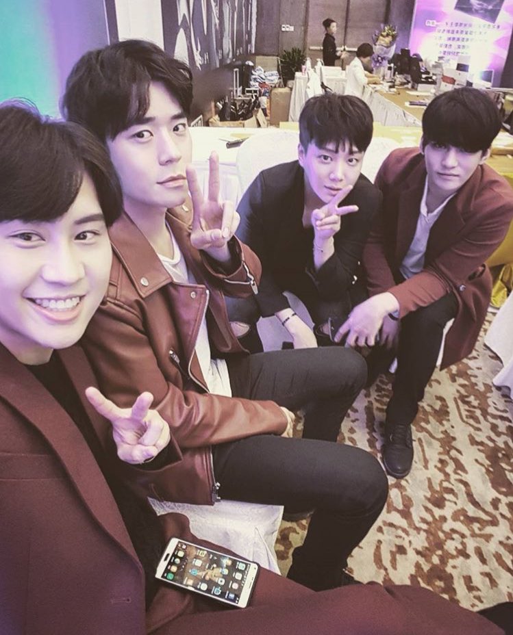 30.12.2016 Foto F.Cuz y BJ  en instagram C07cbr10