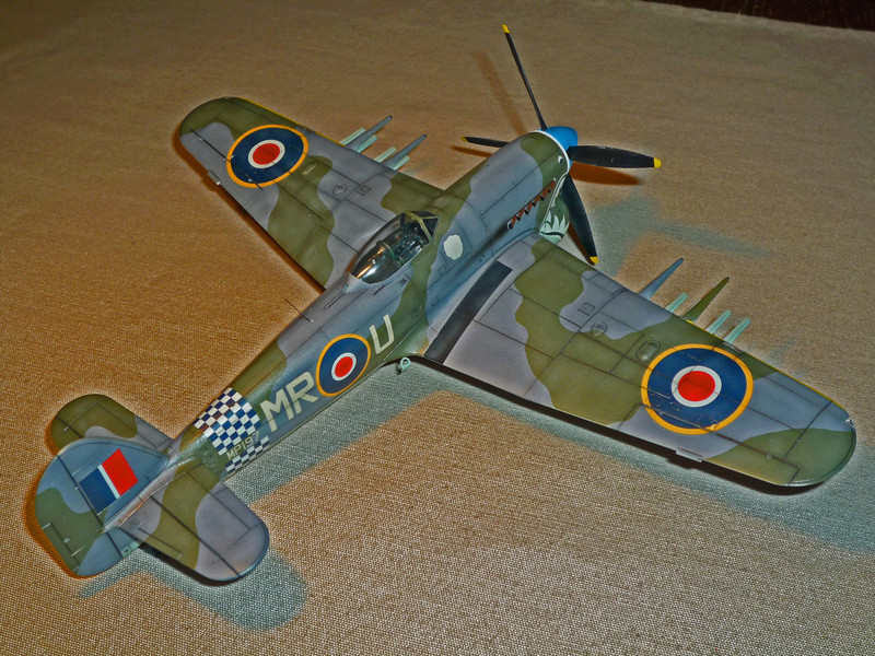 Hawker Typhoon MkIb (Hasegawa 1/48) - Page 4 P1100022