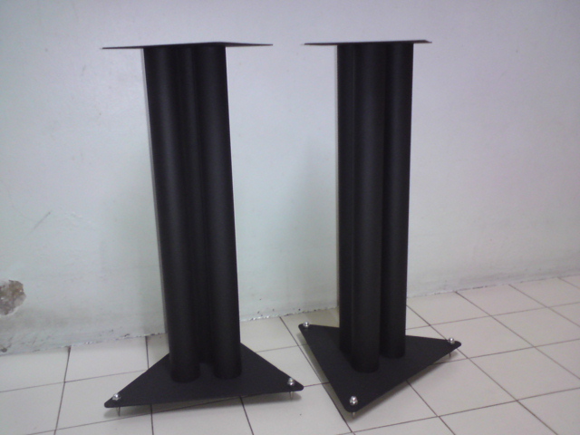 3 Pillar Speaker Stand Dsc00638