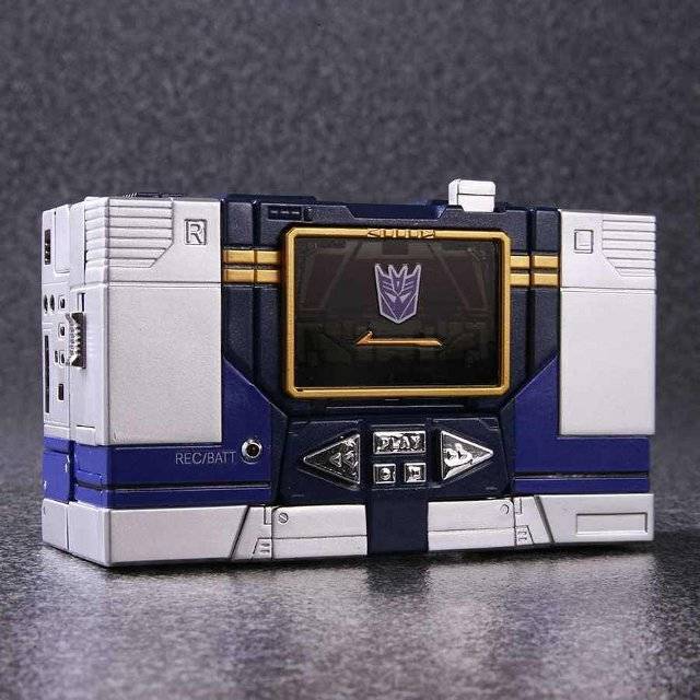 Takara Transformers Masterpiece MP-13 - Soundwave with Amazon limited Energon Cube.  Reduce11