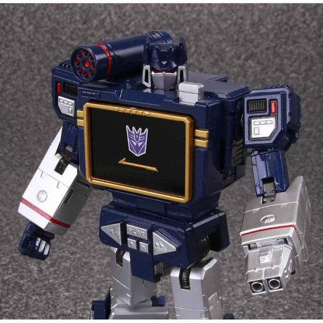 Takara Transformers Masterpiece MP-13 - Soundwave with Amazon limited Energon Cube.  Reduce12