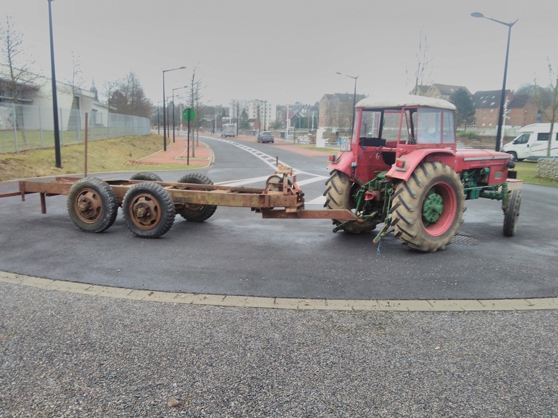 Mon Zetor 4511 remis en route  Img_2026