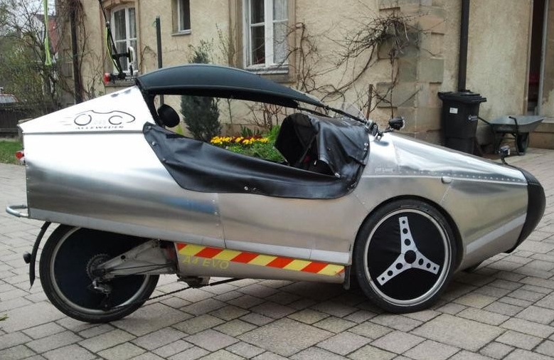 enjoliveur velomobile  arriere   pour  20 pouces   Captur11