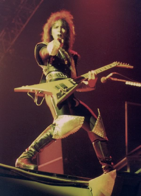 Vinnie Vincent - Page 6 641ywa10