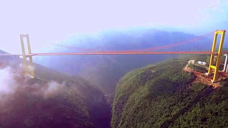 Pont du Beipanjiang, le plus grand pont du monde est en Chine Aalqcr10