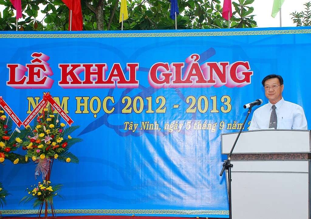 Chương trình Lễ khai giảng năm học 2012 - 2013 qua hình ảnh Dsc_8450