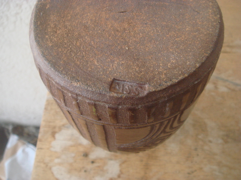 vase With sgraffito design- MSS or SSW mark Copied14