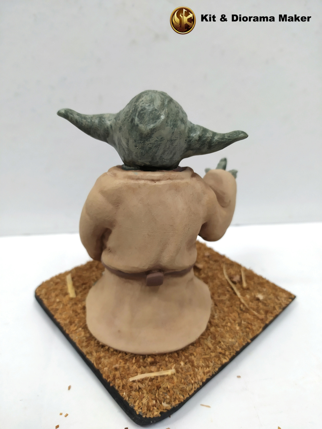 Statue de Yoda imprimée en résine 3D 510
