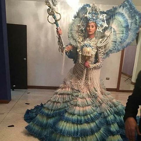 Miss Universe 2016 - NATIONAL COSTUMES - Page 2 15965110