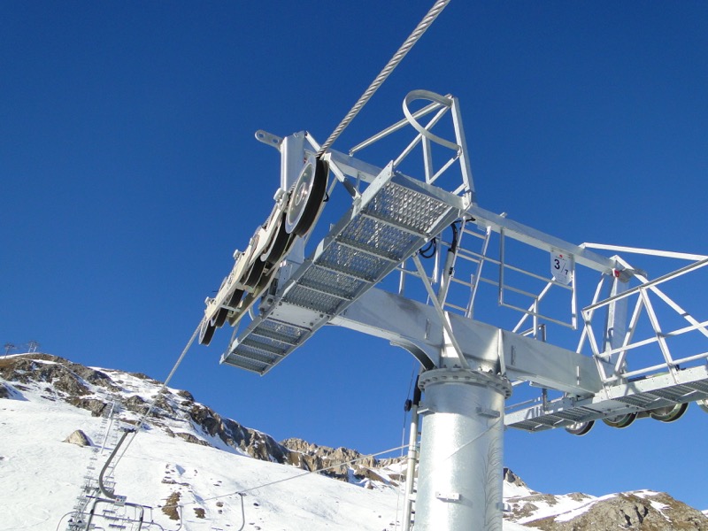 [EK] 2016 : Construction du Télésiège des Almes - Tignes Dsc05212