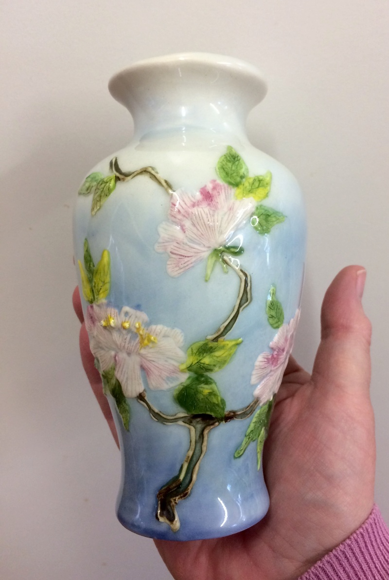 Majolica-style Vase  Img_2116