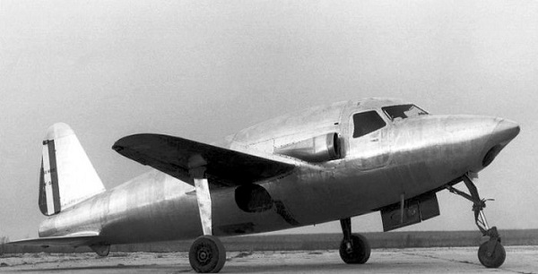 Il y a 70 ans, le premier avion à réaction français prenait son envol Triton10