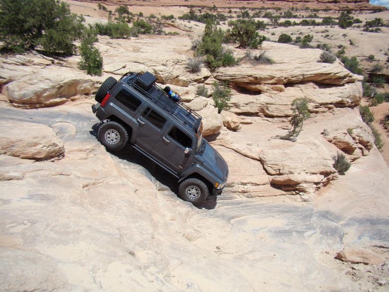 Le Hummer H3 est taillé pour l'aventure ! 16508011