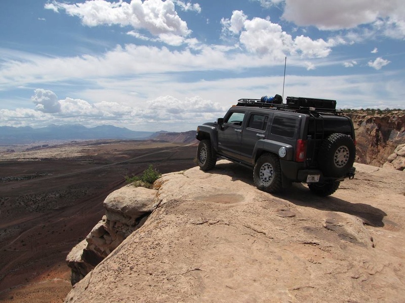 Le Hummer H3 est taillé pour l'aventure ! 16640610