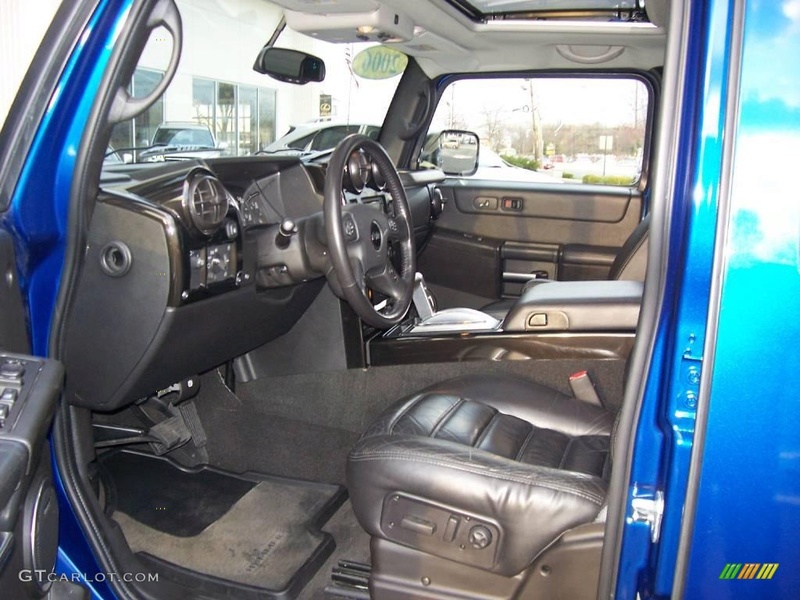 Connaissiez vous le Hummer H2 2006 Pacific Blue SUV ? vue par le Club Hummerbox cette édition très limitée 70432210