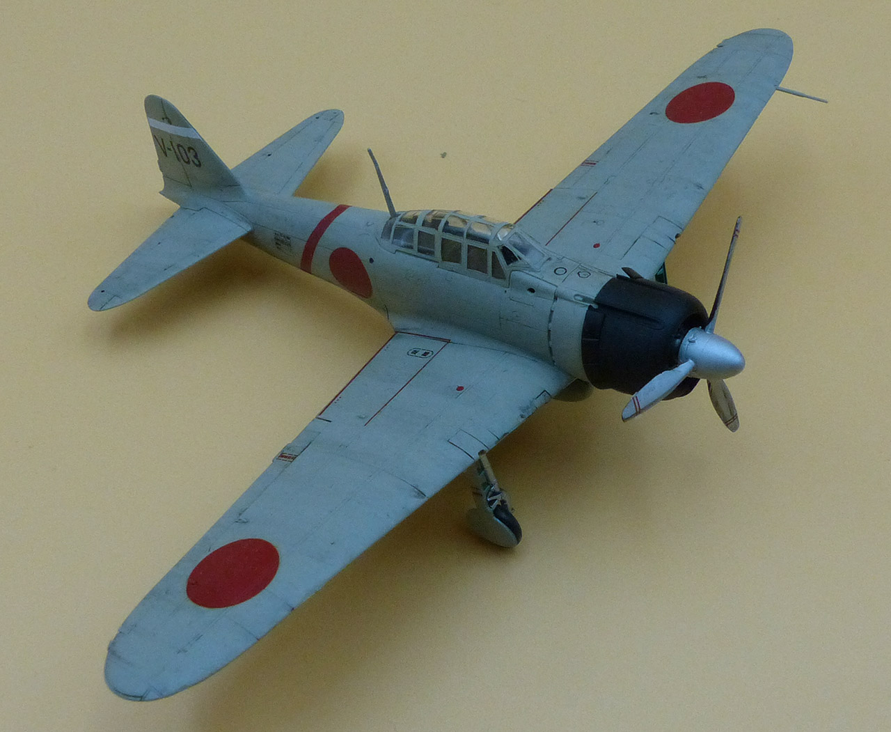 Mitsubishi A6M2 Zero [Finemolds - Model Graphix 1/72°] de Yuth A6m21_10