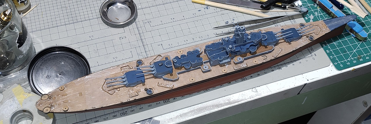 USS Montana BB-67 [VeryFire 1/700°] de Yuth - Page 2 Montan57