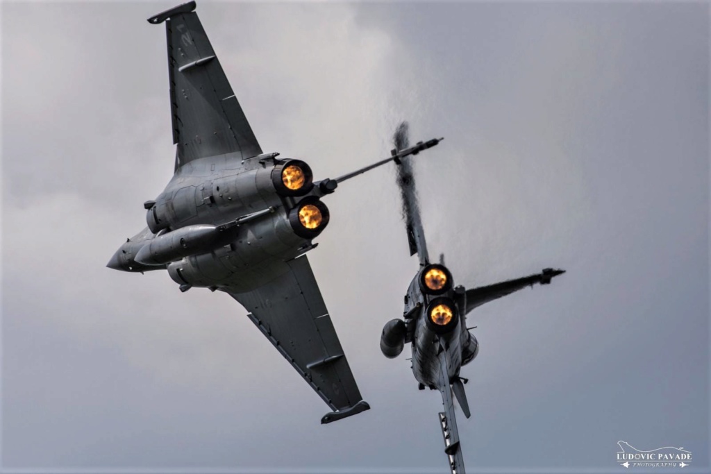 LES FONDS D'ECRANS - Page 3 Rafale11