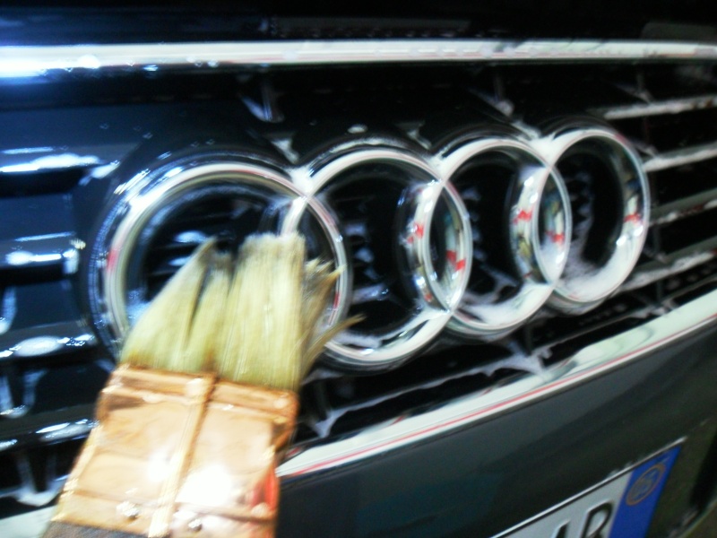 Audi A3 tenuta da "Edward mani di forbice"... poi capirete. Sam_2318