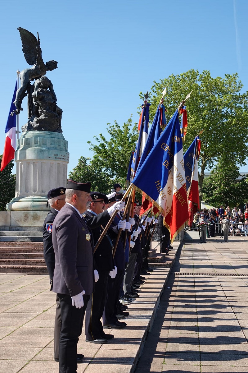 [ Histoires et histoire ] Commémoration du 8 mai 1945  - Page 5 43816310