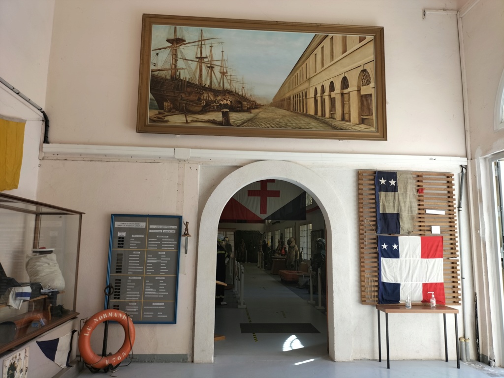 [ Les musées en rapport avec la Marine ] Conservatoire des tenues à Toulon - Page 9 Img20328