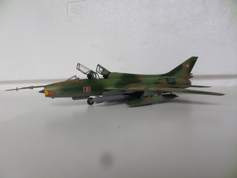 [Italeri/Bilek] Sukhoi SU22 UM 3K Su22_011