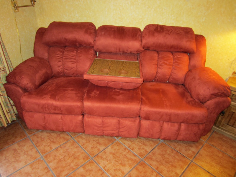 Sample of Upholstery work done by Miguel Img_1212