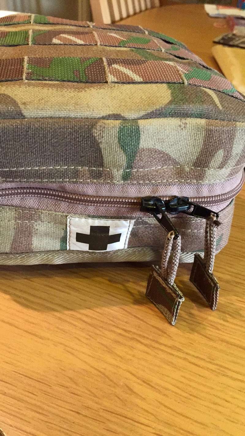 PECOC Hybrid Medical Molle Pouch Img_1312