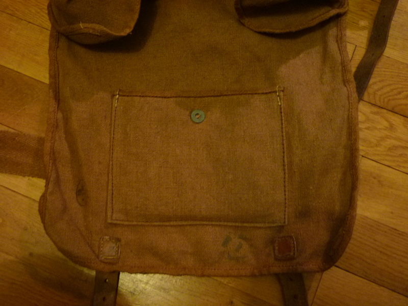 Le sac d'homme monté d'artillerie modèle 1905 P1430626