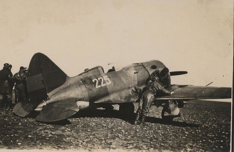 Polikarpov I-16 type 10 ("Mosca" républicaine espagnole) ... reprise complète ! - 1/32 - Page 6 I-16_t11