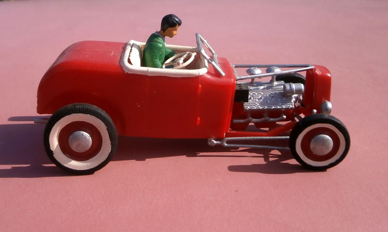 1932 Ford roadster - Revell - V8 Hot Rod - Higway Pioneers - 1:32 scale -  P8040033