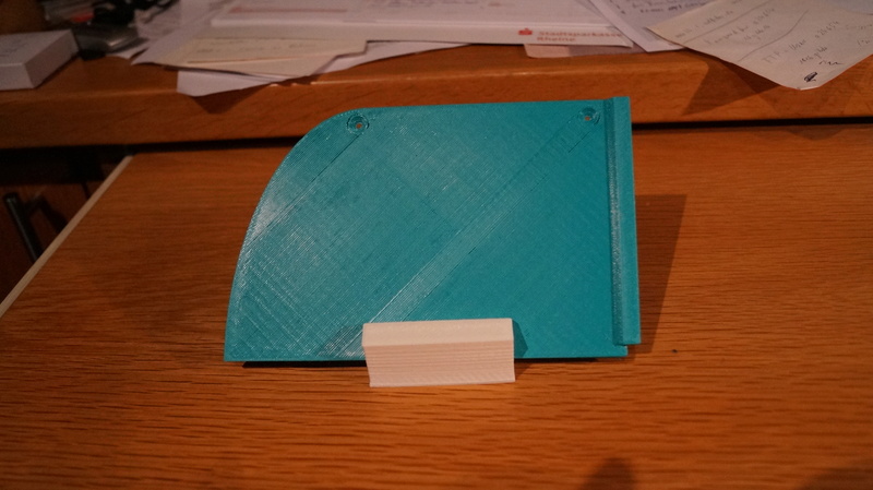 Ein Ständer für Tablets aus dem 3D-Drucker von guennie Dsc08923