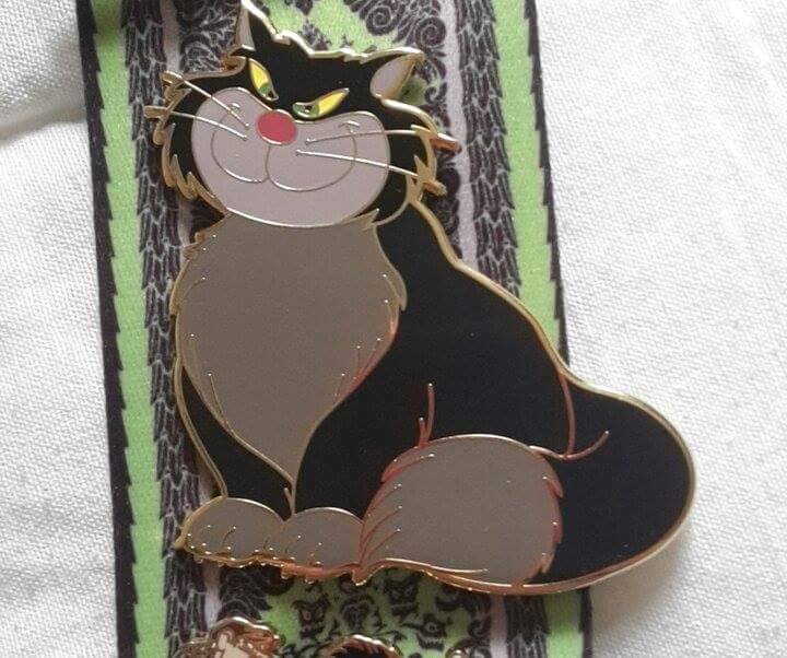 77 - [Vente - Recherche] pin's disney / pin trading  (TOPIC UNIQUE) - Page 13 14874910