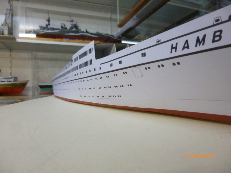 TS Hamburg HMV in 1:200 fertig-gebaut von Millpet - Seite 4 P1060290