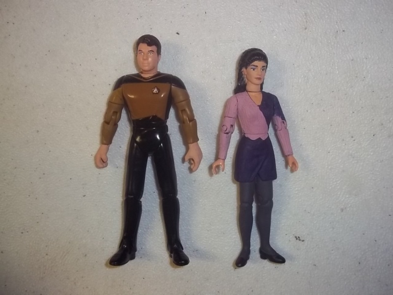  Custom Lt. Riker and Deanna Troi 000_0811