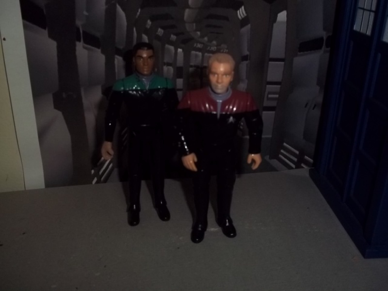 Kevin's Star Trek Customs - Updated 6-28-13 - Captain Ransom and Lessing of the Equinox Capt_r10