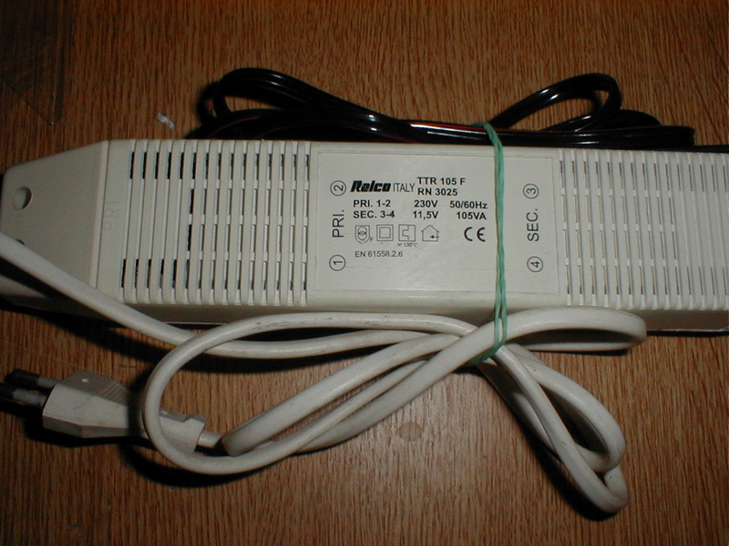 Voltage centrale, échelle, et marques de décodeur P1010119