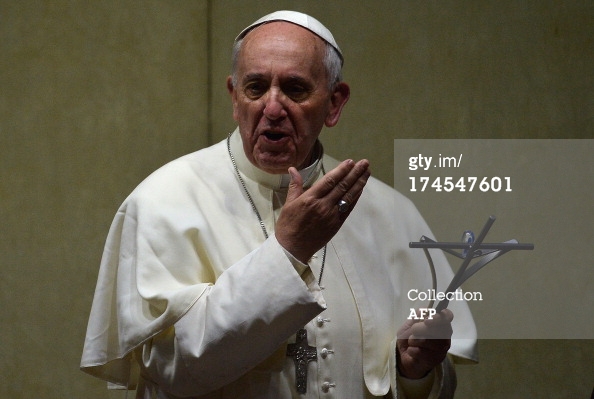 Le nouveau Pape François serait-il le Faux-Prophète annoncé par le "Livre de l'Apocalypse" ? - Page 50 17454710