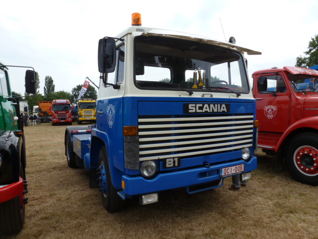 Scania série 1 - Page 3 P1030334
