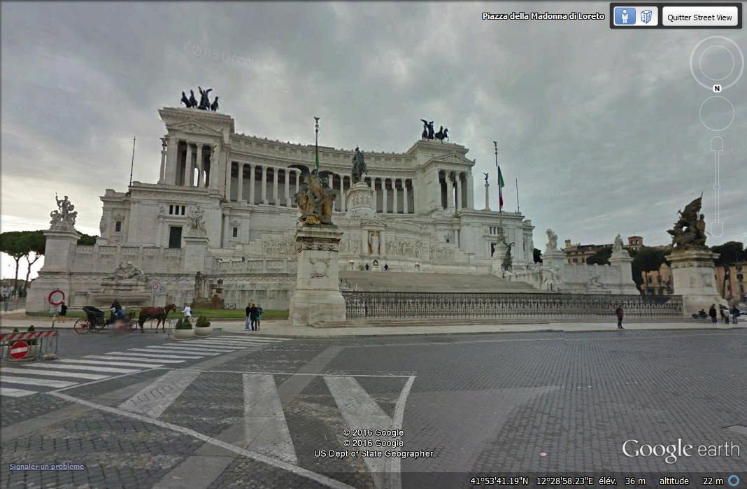 Le monument à Victor Emmanuel II à Rome (Italie) V110