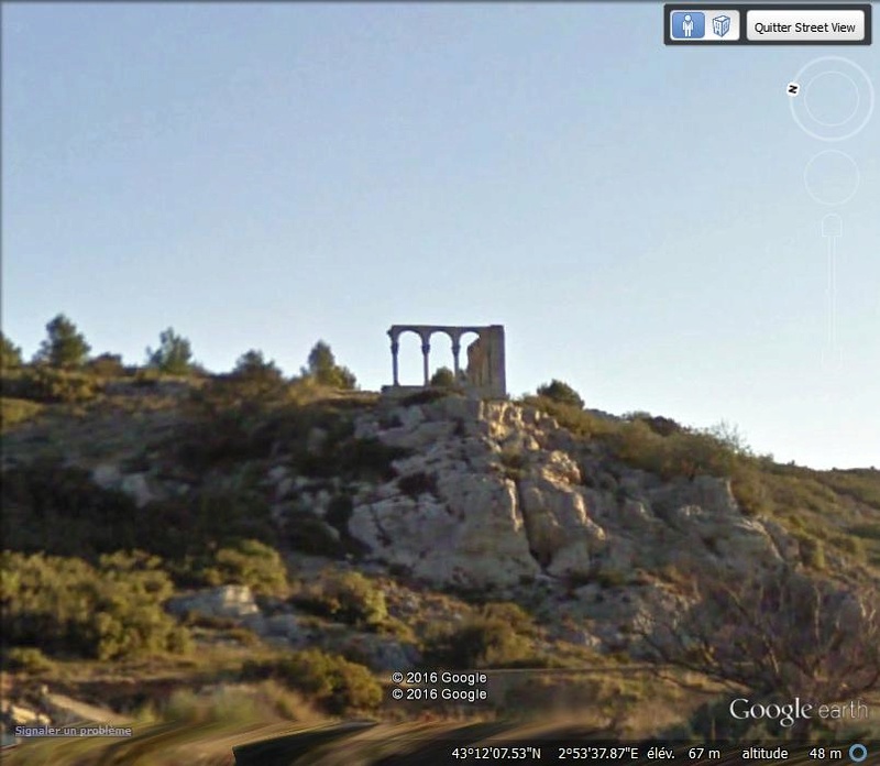 Le faux cloitre de Nevian - Aude - France Y10
