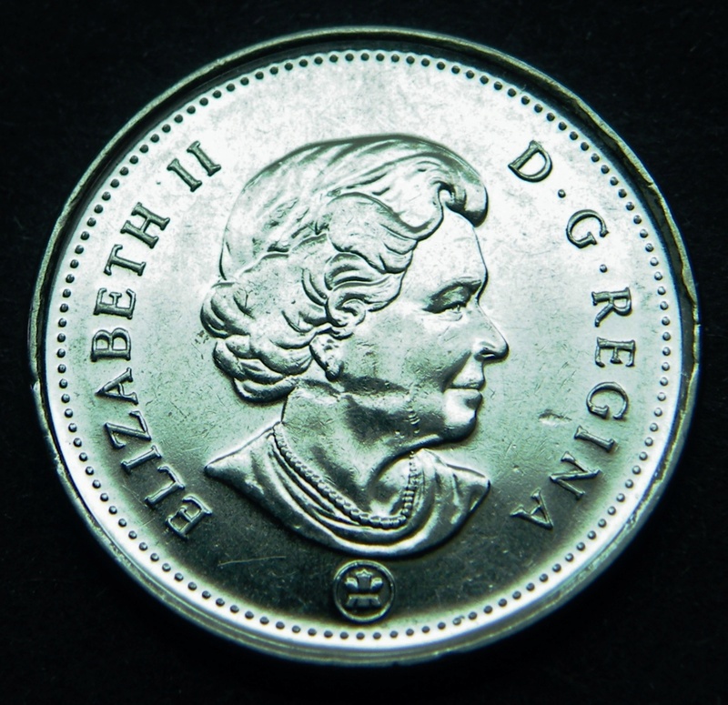 Étude 2007 - Coin obturé & frappe a travers , coté  Avers et face de la reine Dscf7015