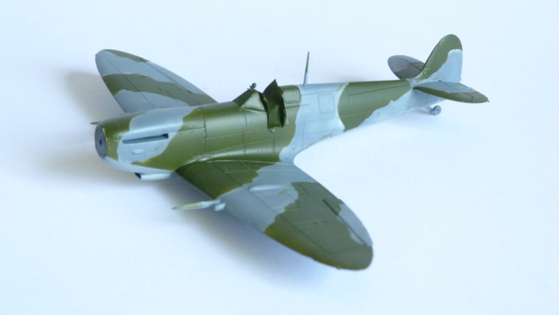Spitfire Mk.IXc - Page 2 P1090925