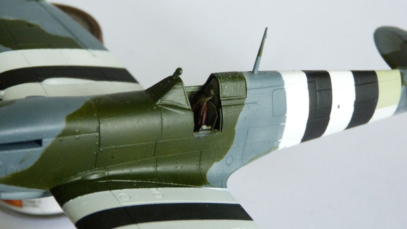 Spitfire Mk.IXc - Page 2 P1100018