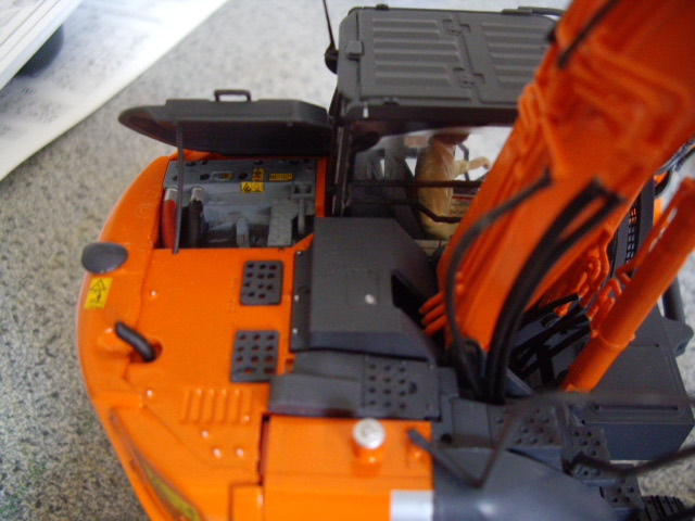 Hitachi Doppel-Arm-Arbeitsmaschine, Hasegawa 1:35 03710