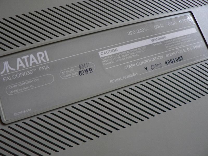 [ESTIM] Atari Falcon 030 P1200015