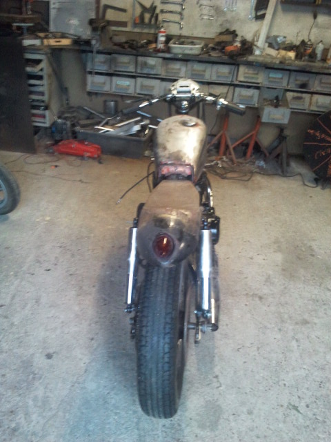 400 CBN Honda cafe racer 2013-012