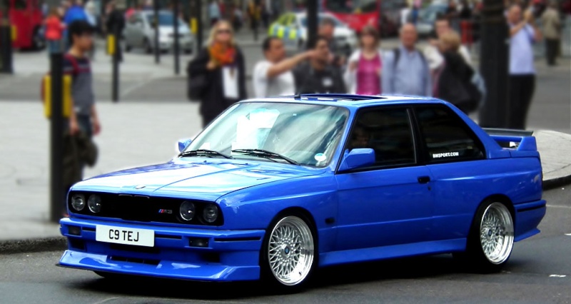 BMW  M3  E30 Blue_b10