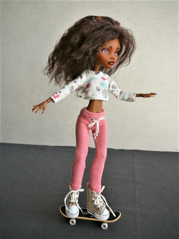 Monster High customisées : "City Girls" 12_cla11