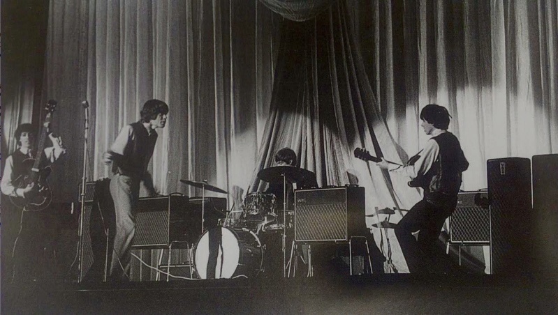 21.01.1964 au Granada Théâtre d'Aylesbury. 21_01_10